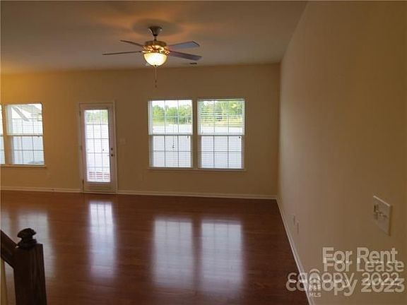 5th image of 7554 Red Mulberry Way