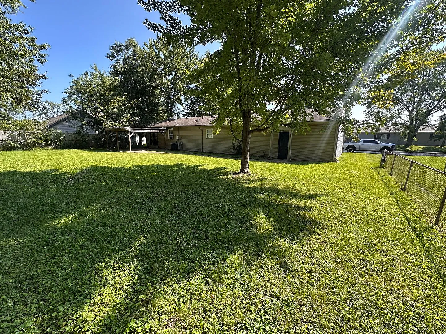 Beautiful 3 bed 2 bath home in desirable Warren Township — Photo 3