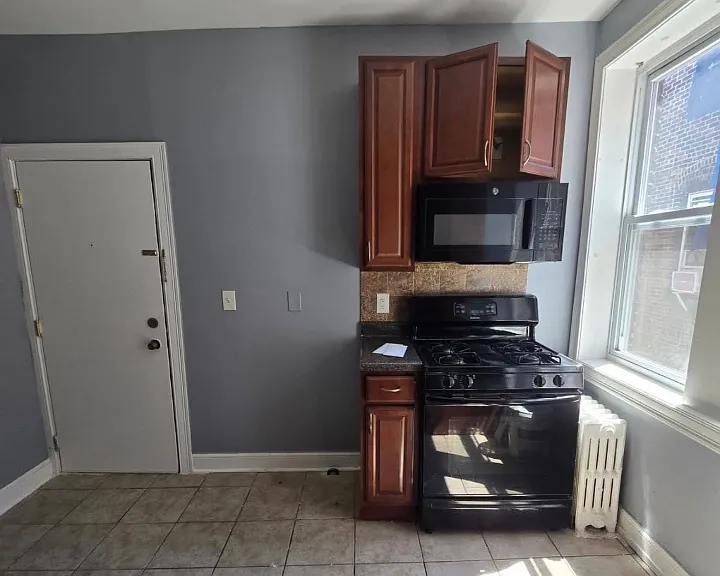 399 Avenue C #A7 — Photo 4