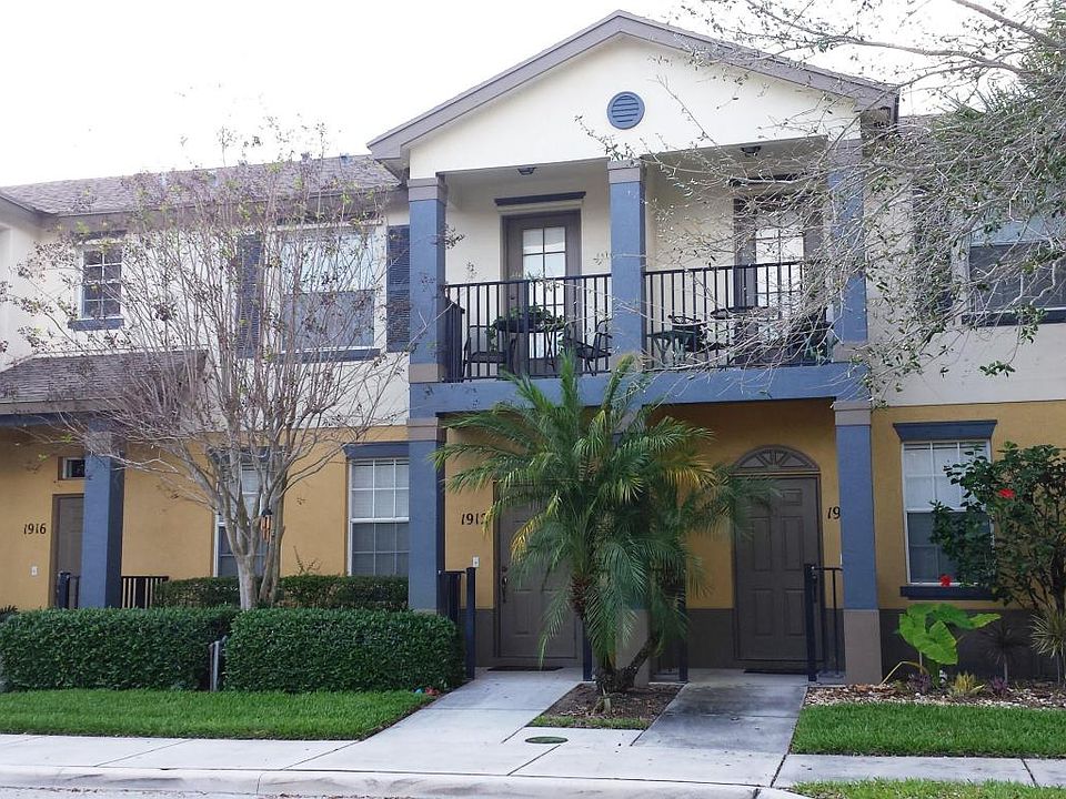 1st image of 1912 SE High Springs Dr