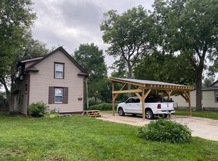 1914 S Duluth Ave, Sioux Falls, SD 57105