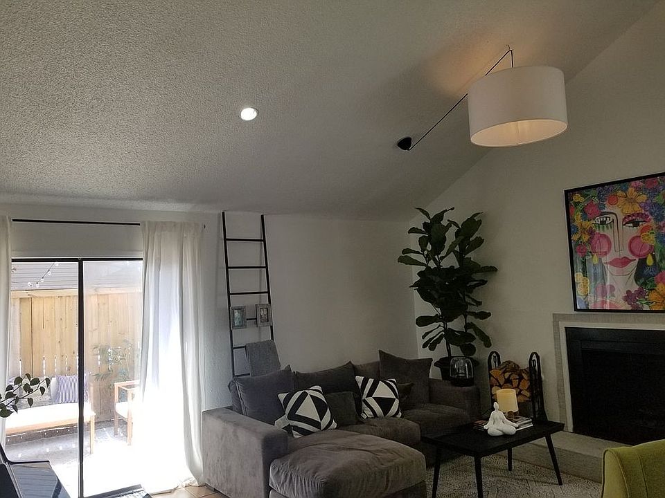 1st image of 6810 Thorncliffe Dr