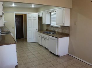 8728 Tracy Dr, Oklahoma City, OK 73132