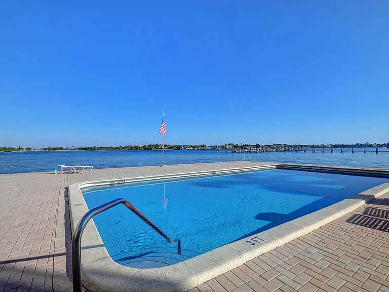 1810 New Palm Way #415 — Photo 47