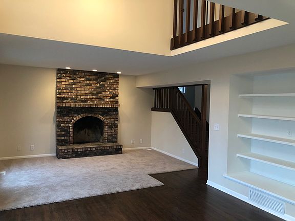 4th image of 8N191 Grand Arbor Ln