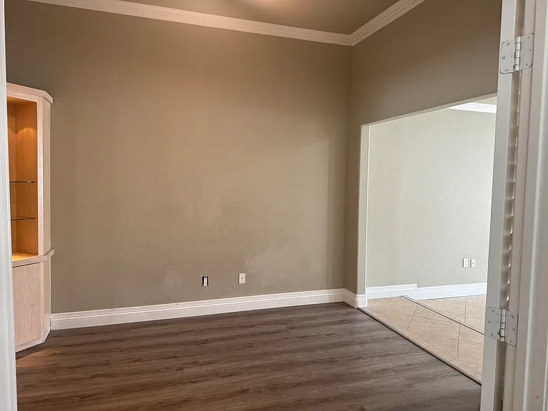 1625 Hidden Spring Dr — Photo 5