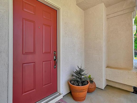 4th image of 1795 Meadowlark Way