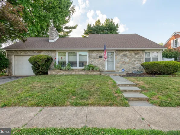 703 Hilton Dr, Lancaster, PA 17603