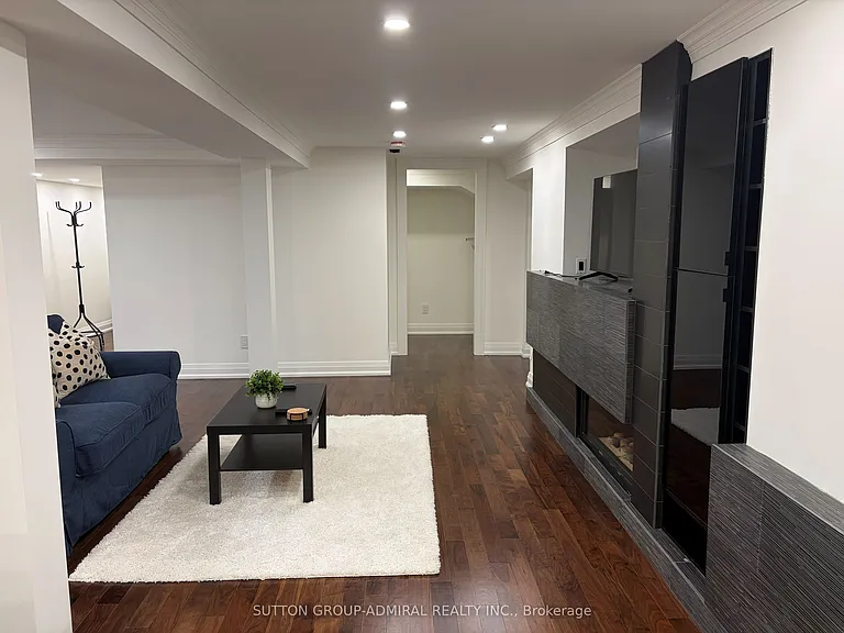 107 Princeton Gate #BASEMENT — Photo 6