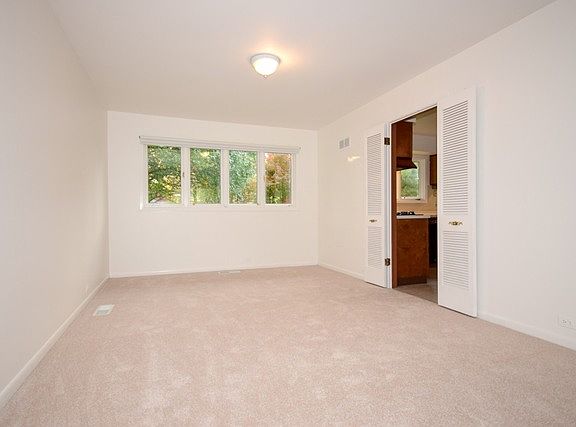 5th image of 9110 Tripp Ave