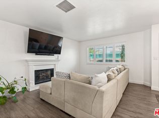 4241 1/2 Lennox Blvd APT B, Lennox, CA 90304