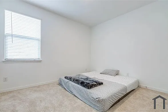 3917 Harper St — Photo 4