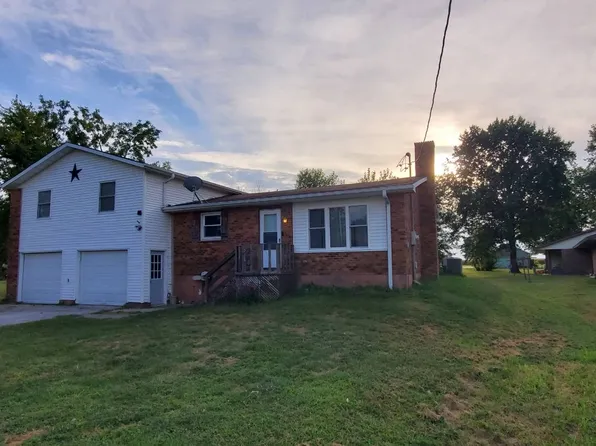 218 N Kentucky St, Camp Point, IL 62320