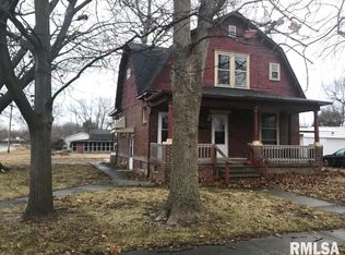 303 N Sherman St, Girard, IL