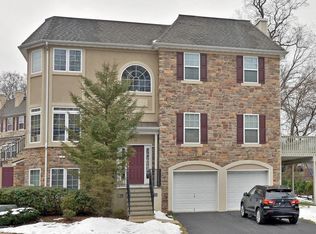27 W Aspen Way, Matawan, NJ 07747