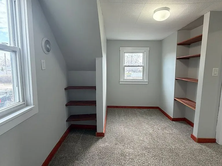 2209 Douglas Ave — Photo 27