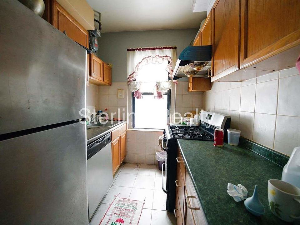 1st image of 21-15 33rd St #3R