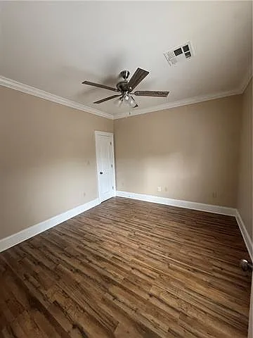 2102 S Lopez St — Photo 3