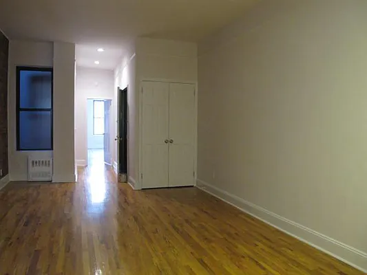 Rented by Metropolis Real Estate of Manhattan | media 56