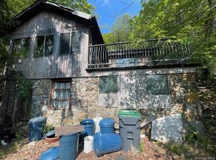 75 Deer Trl N, Greenwood Lake, NY 10925