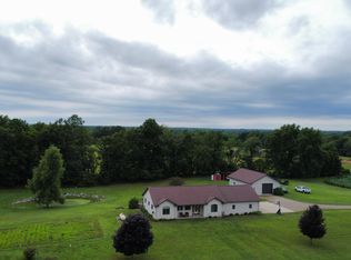 12198 S 48th St, Fulton, MI 49052