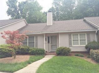 28 Brownstone Ln, Greensboro, NC 27410
