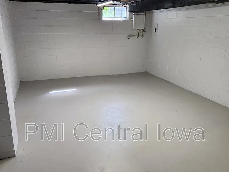 6615 Washington Ave — Photo 26