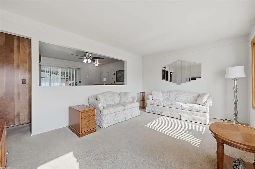 3 bed, 1756 sqft, $2,000 — Photo 3
