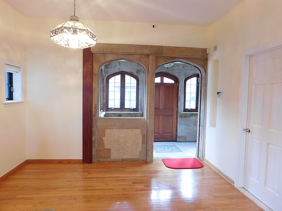 5th image of 16809 Powells Cove Blvd