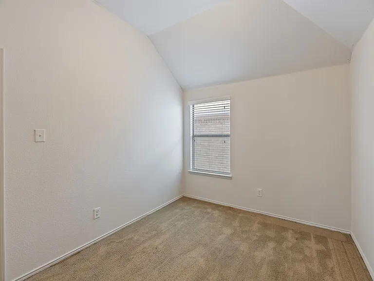 1636 Quail Grove Dr — Photo 30