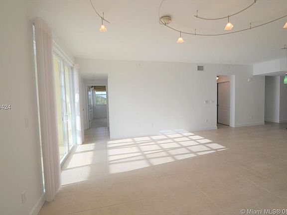 The Reserve, Prime Location!