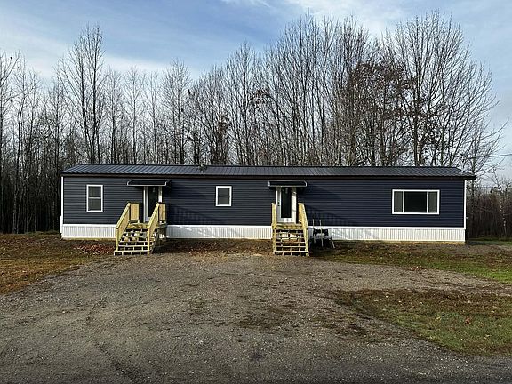 3rd image of 550 Troy Road