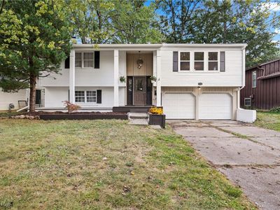 954 Bennett Dr, Elyria, OH, 44035