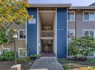 20156 Vikings Crst NE APT 7-301, Poulsbo, WA 98370