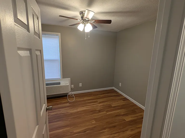 1220 Woodridge Dr #1220 — Photo 6