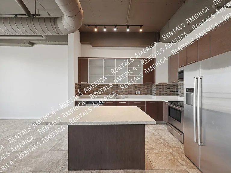 1 E Lexington Ave #905 — Photo 11