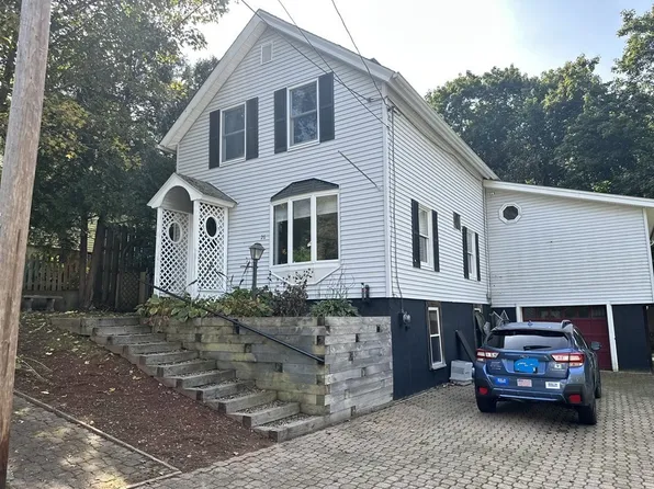 26 Jones St, Warren, MA 01083