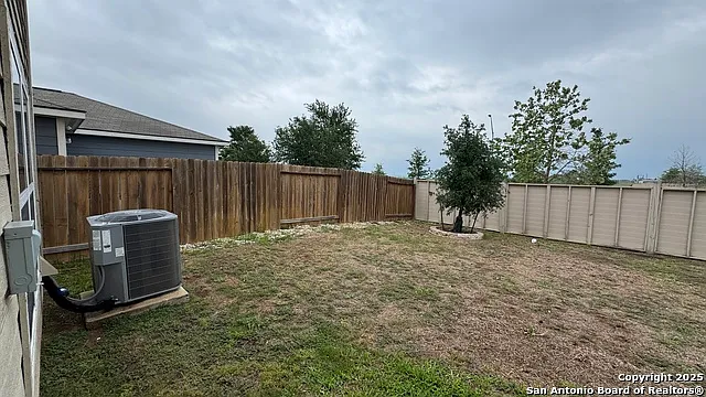 3146 Gilbert Gdn — Photo 26
