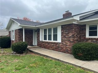 112 Pleasant Ave, Berryville, AR 72616
