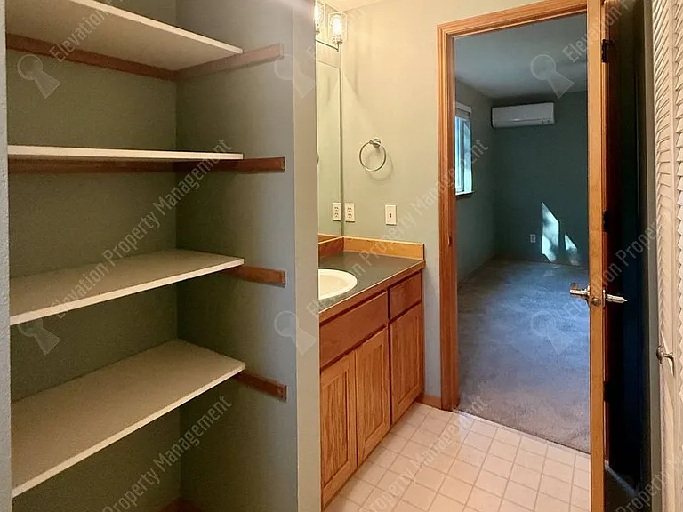 3092 NE Tahoe Ct — Photo 15