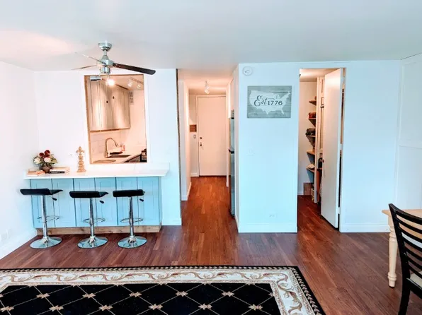 1 E Scott St APT 805, Chicago, IL 60610