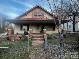901 8th St, Statesville, NC 28677