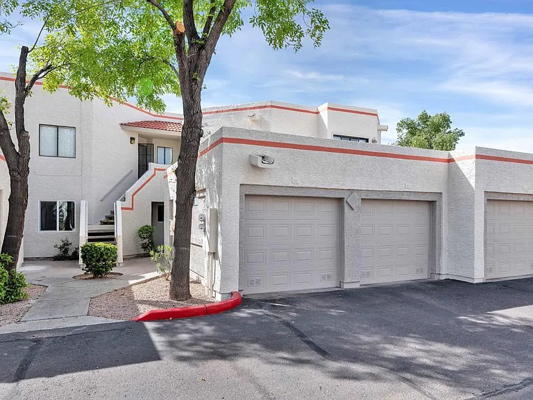935 N Granite Reef Rd #32 — Photo 1