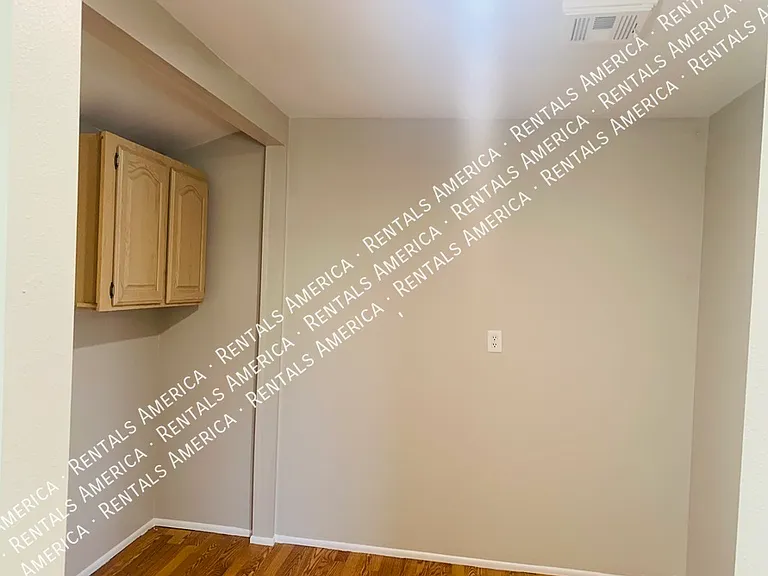11433 N Hagen Dr — Photo 31
