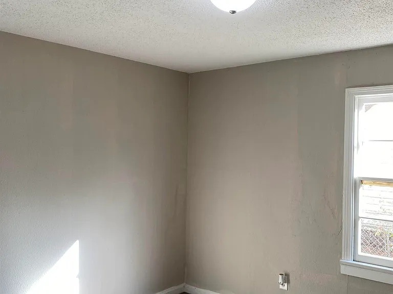 11 Shirley St — Photo 10
