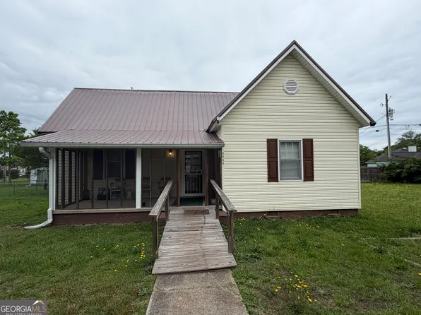 3009 22nd Ave, Valley, AL 36854