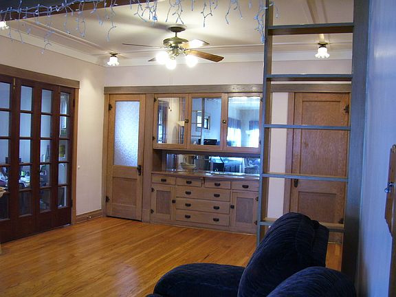 Built ins in Dining Rm