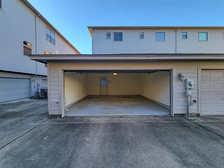 2717 La Branch St — Photo 23
