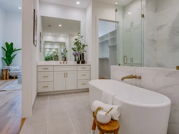 805 Pavillon St #101, Dallas, TX 75204