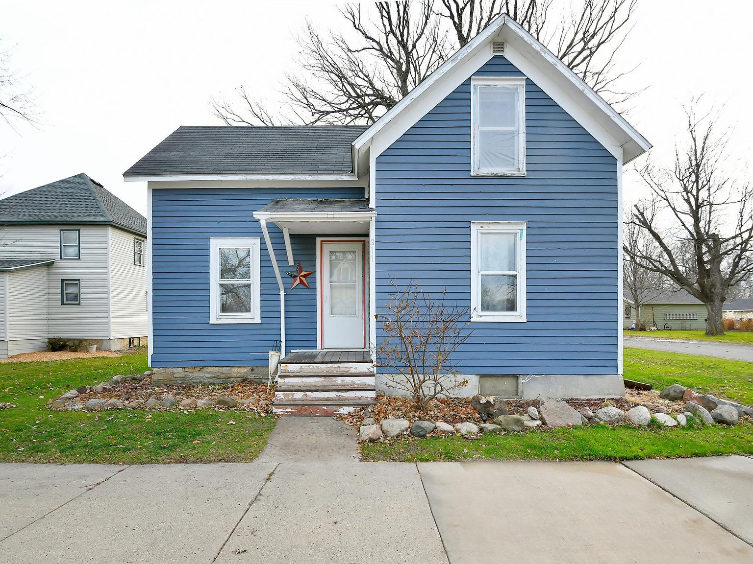 211 Main St, Nerstrand, MN 55053 Zillow